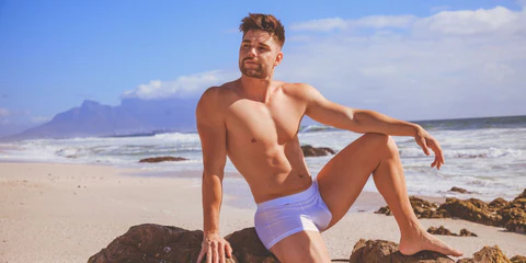 what_color_underwear_to_wear_under_white_pants_480x480